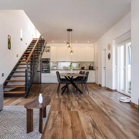 3 Bedroom Amazing In *