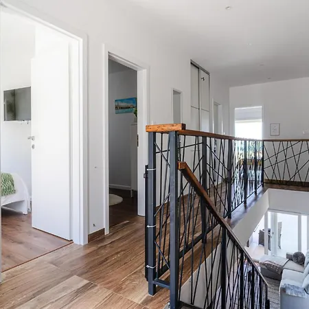 3 Bedroom Amazing In Prázdninový dům *